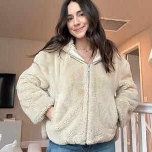 Cozy Cream faux fur Jacket